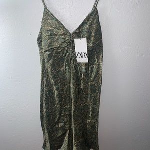 NWT ZARA DRESS SIZE XS